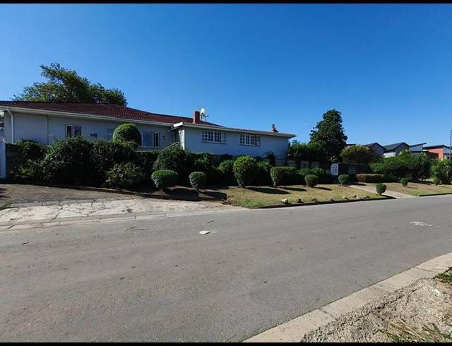 7 BEDROOM HOUSE FOR SALE IN MTHATHA CENTRAL